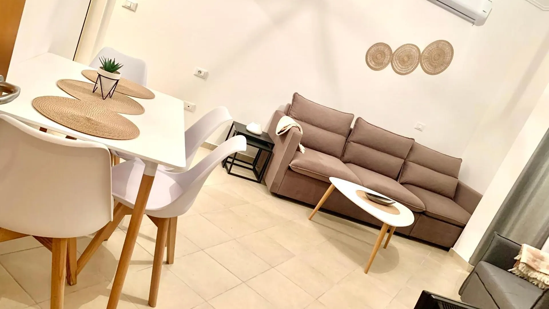 Liar Apartment Vlore